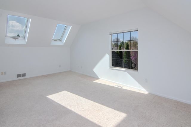4160 Boulder Pond Drive, Ann Arbor, MI 48108