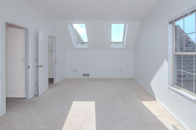 4160 Boulder Pond Drive, Ann Arbor, MI 48108