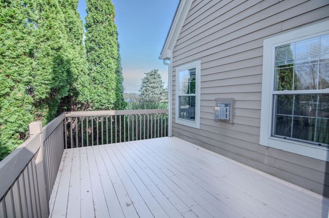 4160 Boulder Pond Drive, Ann Arbor, MI 48108