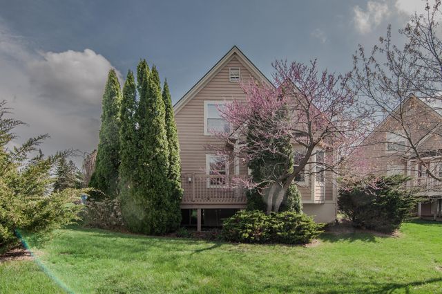 4160 Boulder Pond Drive, Ann Arbor, MI 48108