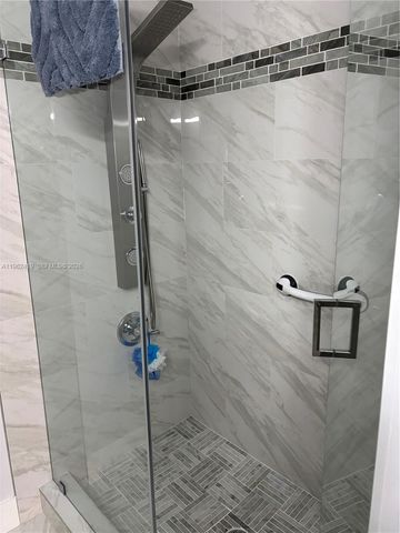 800 NW 133rd Ave, Miami, FL 33182