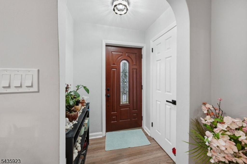 501 E 2Nd Ave, Roselle Boro, NJ 07203 — photo 2