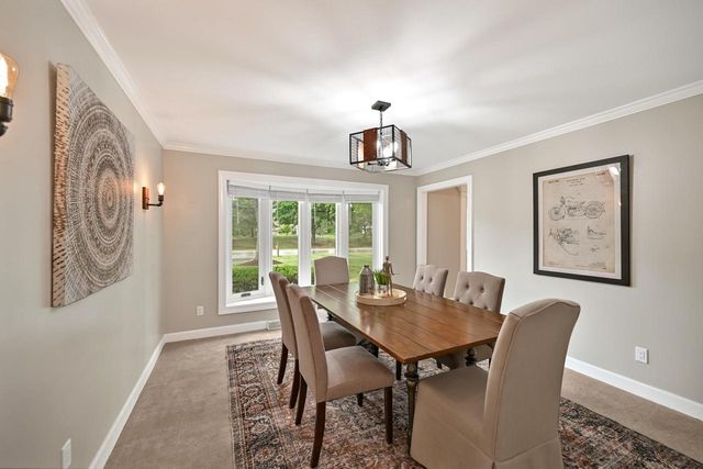 11115 N Wyngate TRACE, Mequon, WI 53092