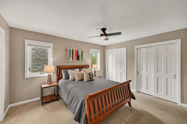 11115 N Wyngate TRACE, Mequon, WI 53092