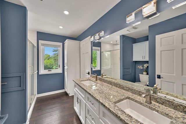 11115 N Wyngate TRACE, Mequon, WI 53092