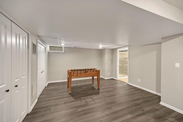 11115 N Wyngate TRACE, Mequon, WI 53092
