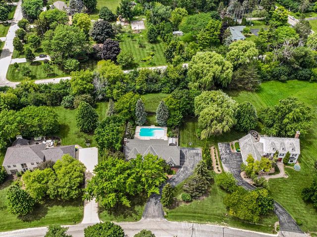 11115 N Wyngate TRACE, Mequon, WI 53092