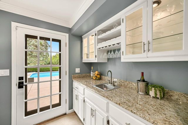 11115 N Wyngate TRACE, Mequon, WI 53092