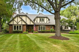11115 N Wyngate TRACE, Mequon, WI 53092