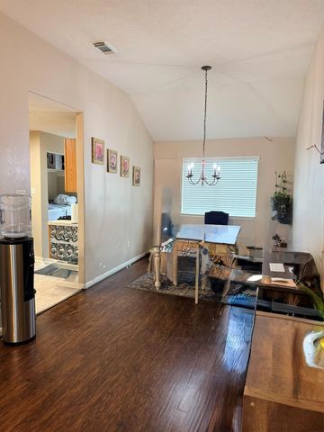 4015 Bealey Lane, Houston, TX 77047