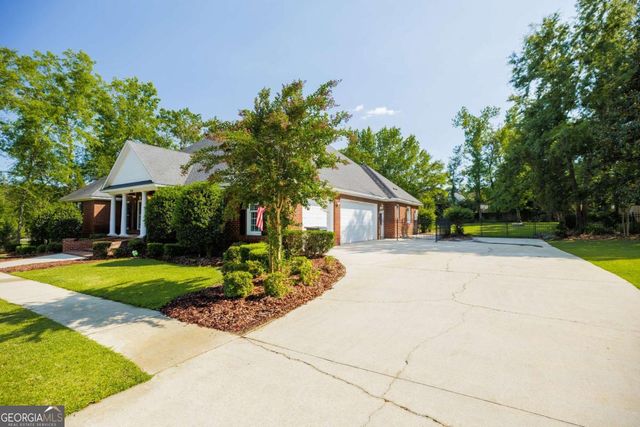 4305 Fouracre Place, Valdosta, GA 31601