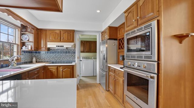 2810 SPINDLE LN, Bowie, MD 20715