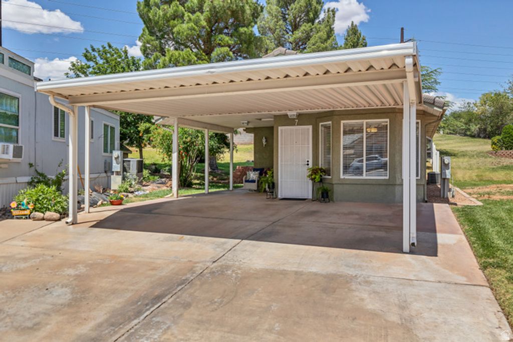 Image 18 of property listing at 2990 E RIVERSIDE DR #7, St. George, UT 84790