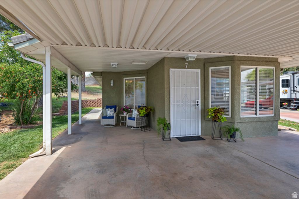 Image 3 of property listing at 2990 E RIVERSIDE DR #7, St. George, UT 84790