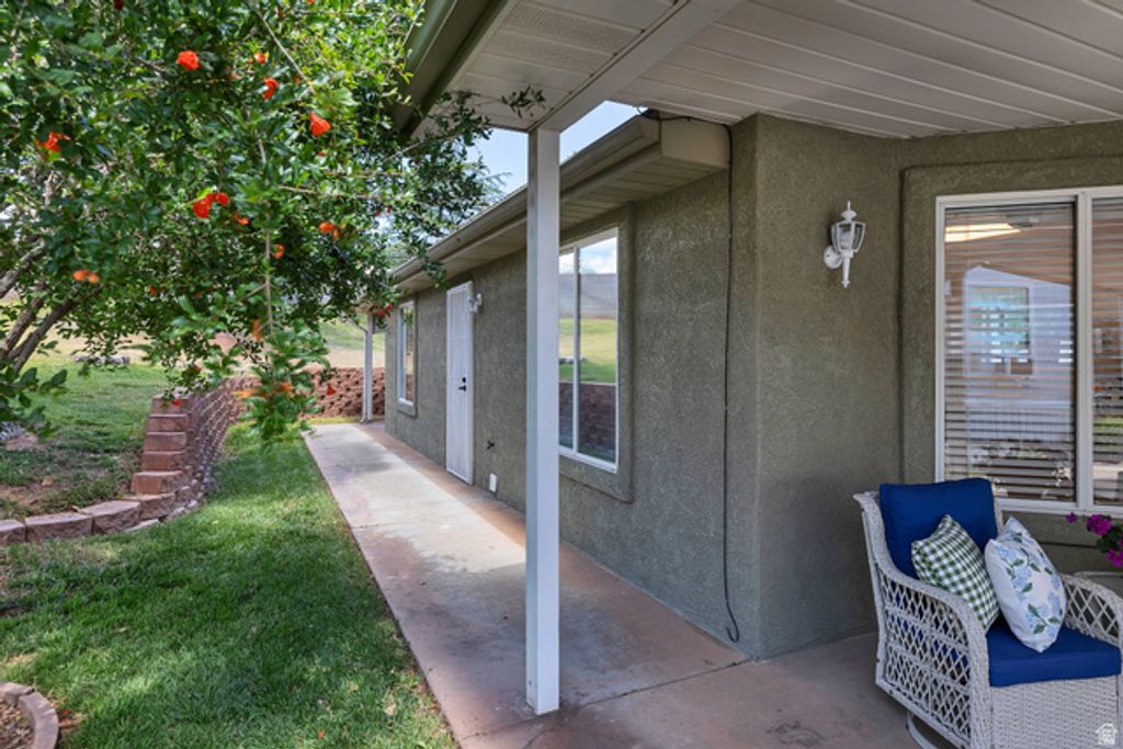 Image 22 of property listing at 2990 E RIVERSIDE DR #7, St. George, UT 84790