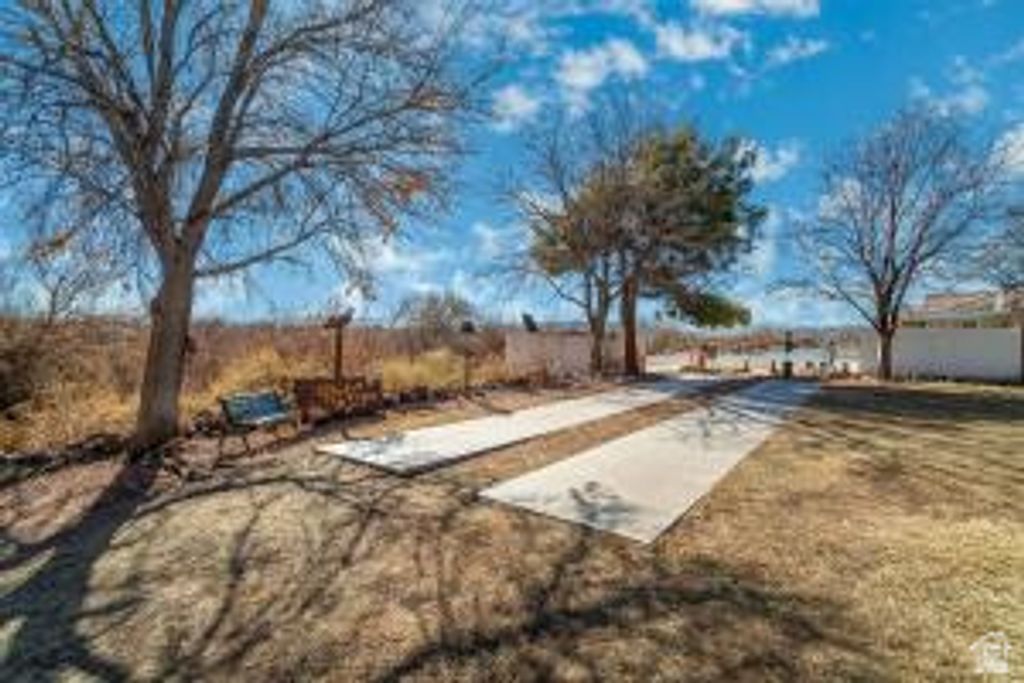 Image 29 of property listing at 2990 E RIVERSIDE DR #7, St. George, UT 84790