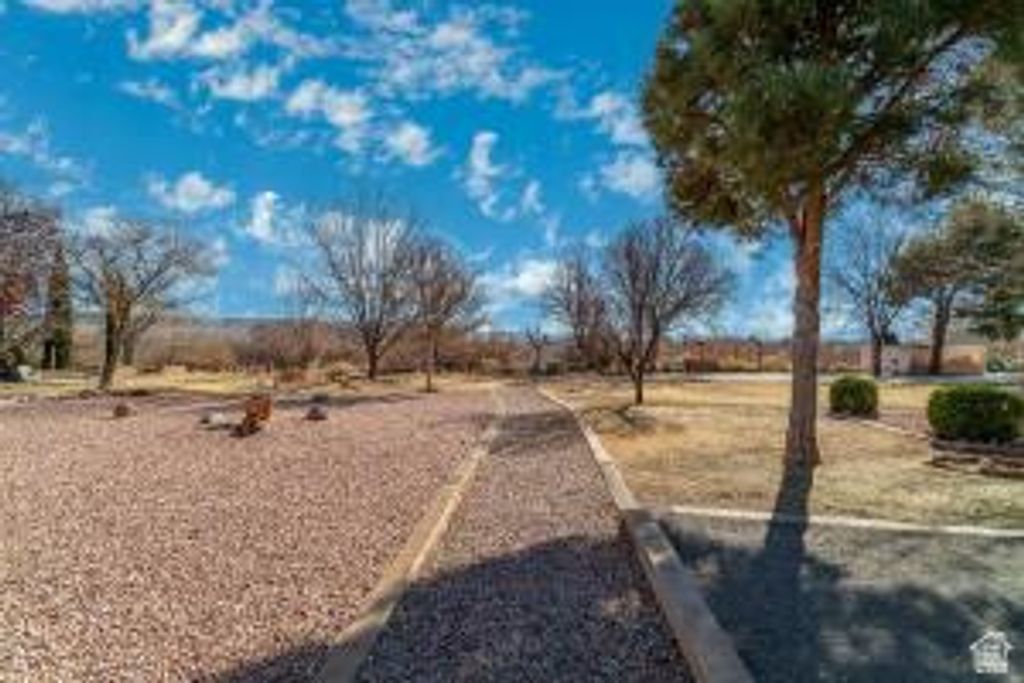 Image 31 of property listing at 2990 E RIVERSIDE DR #7, St. George, UT 84790