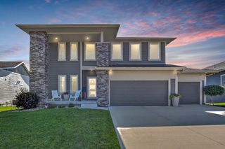 5519 165th Street, Urbandale, IA 50323
