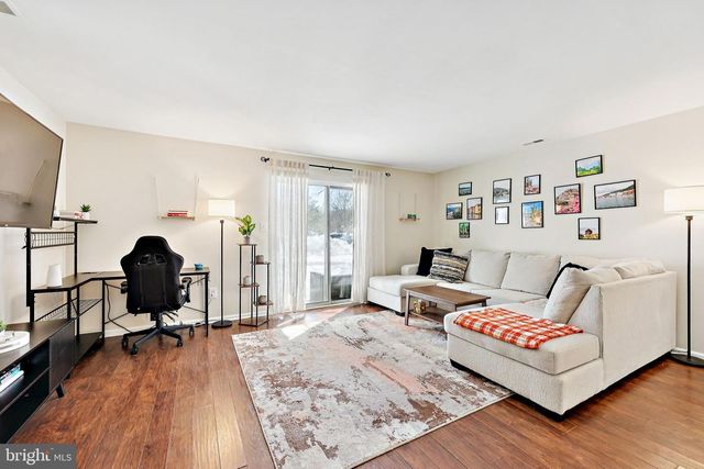 21 BUENA CT, Blackwood, NJ 08012