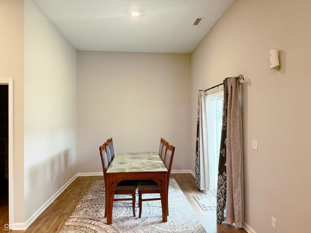 2538 Riviera Place, Greenwood, IN 46143