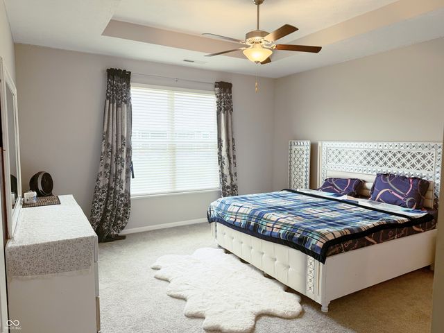 2538 Riviera Place, Greenwood, IN 46143