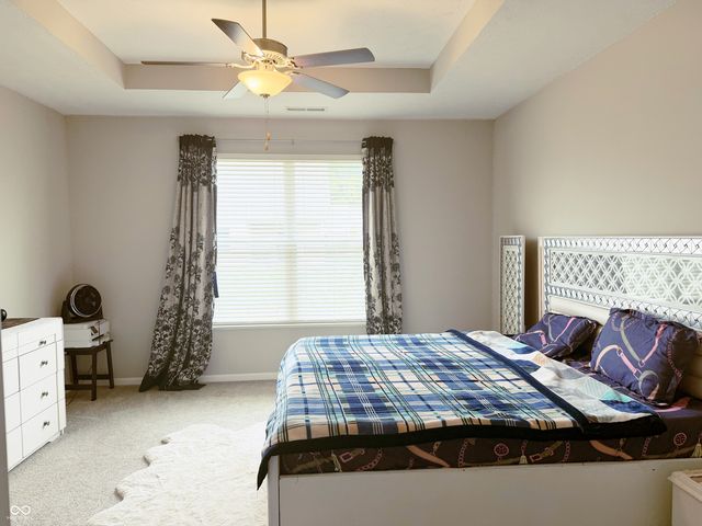 2538 Riviera Place, Greenwood, IN 46143