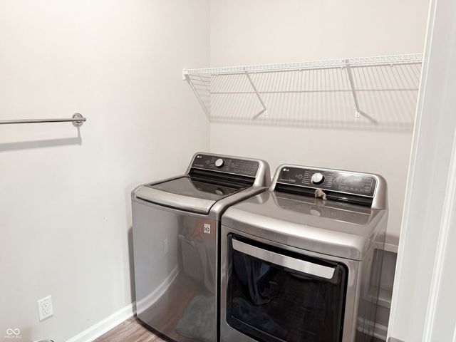 2538 Riviera Place, Greenwood, IN 46143