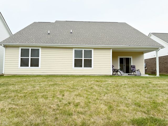 2538 Riviera Place, Greenwood, IN 46143