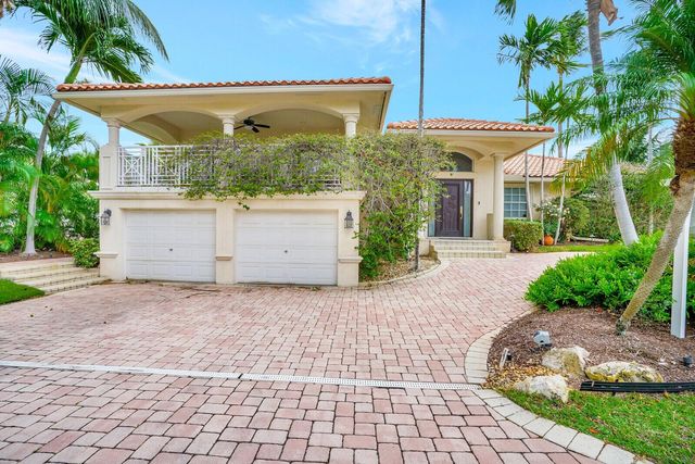 290 E FERN Drive, Boca Raton, FL 33432