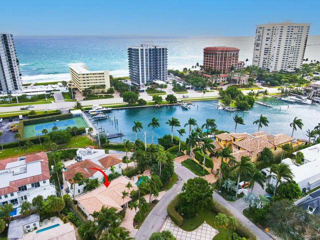 290 E FERN Drive, Boca Raton, FL 33432