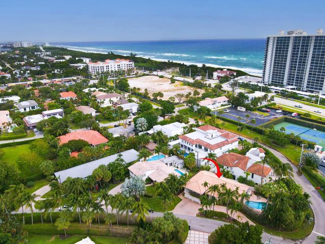 290 E FERN Drive, Boca Raton, FL 33432