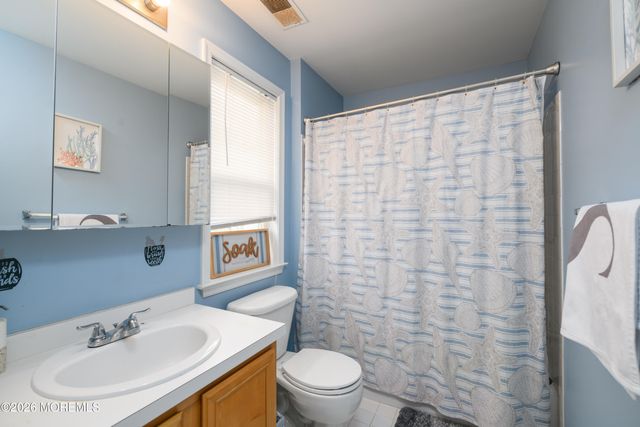 308 Wedgewood Circle 308, Belford, NJ 07718