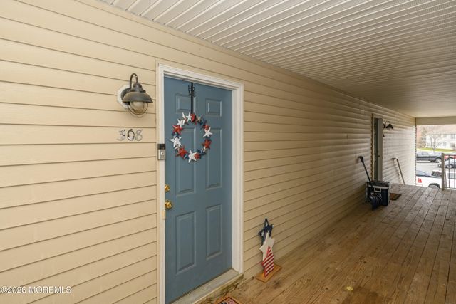 308 Wedgewood Circle 308, Belford, NJ 07718