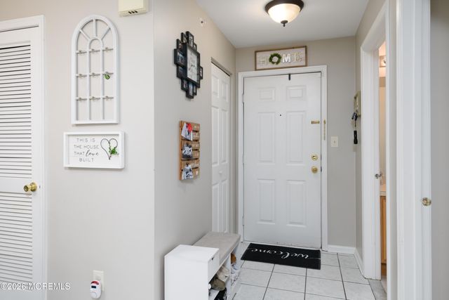 308 Wedgewood Circle 308, Belford, NJ 07718