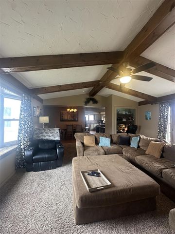 3945 Beach Terrace, West Bloomfield, MI 48323