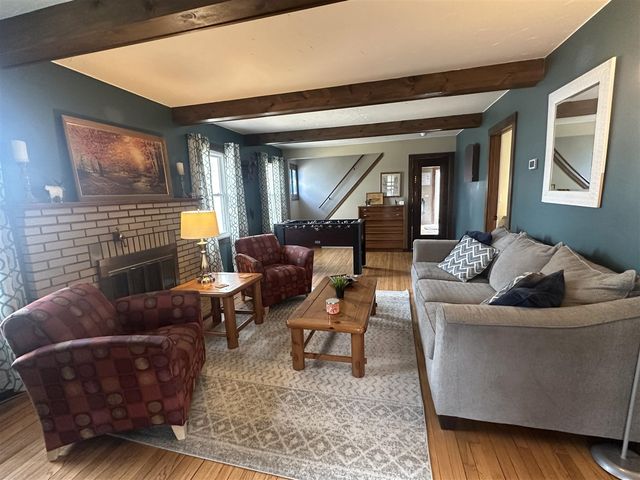 3945 Beach Terrace, West Bloomfield, MI 48323