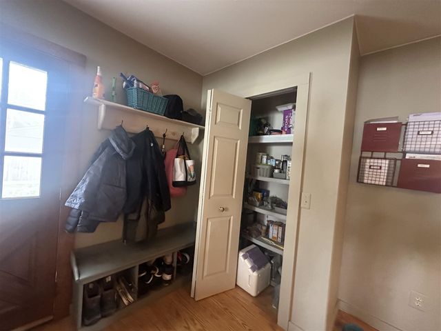 3945 Beach Terrace, West Bloomfield, MI 48323