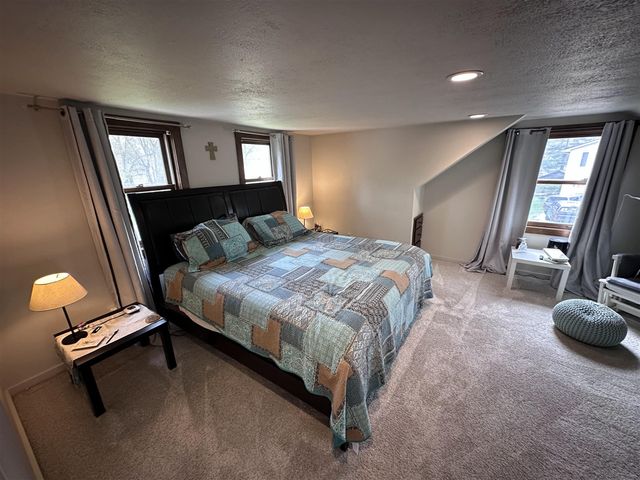3945 Beach Terrace, West Bloomfield, MI 48323