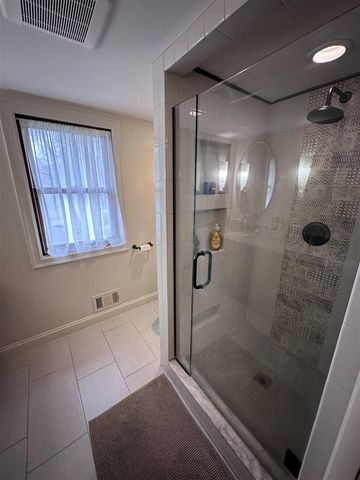 3945 Beach Terrace, West Bloomfield, MI 48323