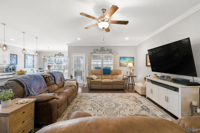 146 Willow Bank Circle, Decatur, AL 35603