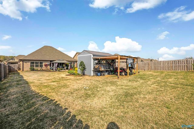 146 Willow Bank Circle, Decatur, AL 35603