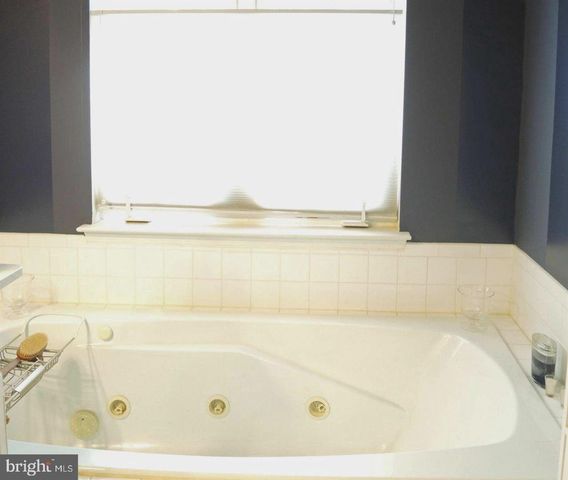 6409 NICE PL, Alexandria, VA 22310