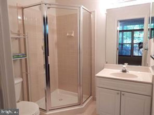 6409 NICE PL, Alexandria, VA 22310