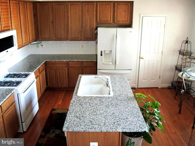 6409 NICE PL, Alexandria, VA 22310