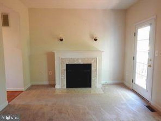 6409 NICE PL, Alexandria, VA 22310