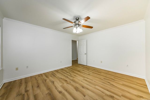 11609 Ridgetop Dr, Sherwood, AR 72120