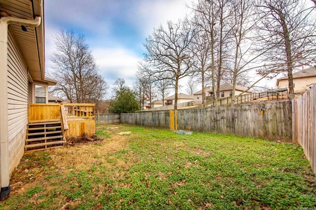 11609 Ridgetop Dr, Sherwood, AR 72120