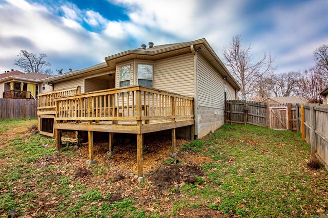 11609 Ridgetop Dr, Sherwood, AR 72120