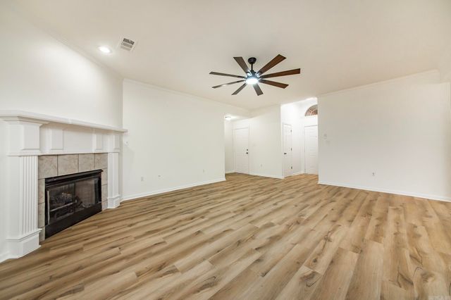 11609 Ridgetop Dr, Sherwood, AR 72120