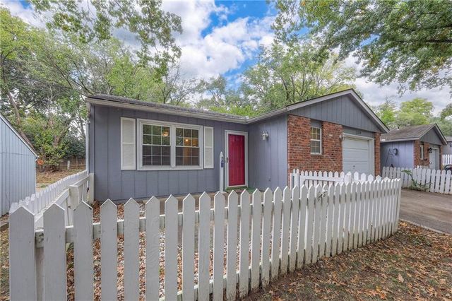 11324 W 77th Terrace, Shawnee, KS 66214